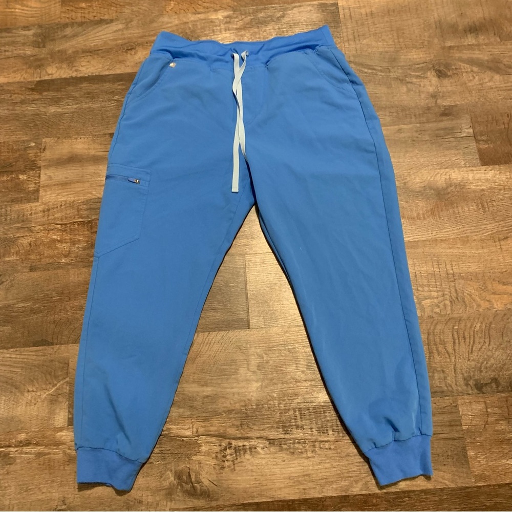 Figs Kade Cargo Scrub Pants 2.0